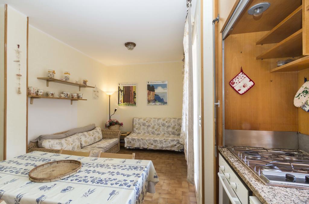 Capo D'Arco - Goelba Apartment Рио Марина Екстериор снимка