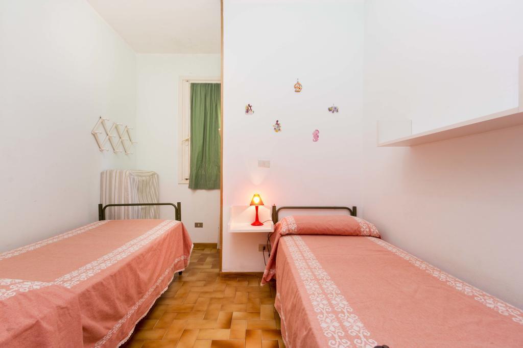 Capo D'Arco - Goelba Apartment Рио Марина Екстериор снимка